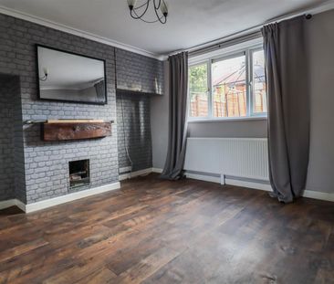 Rainbow Avenue, Hackenthorpe, S12 - Photo 1