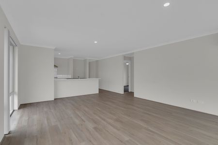 Newly Built Four Bedroom Home in Dawesville - Photo 2