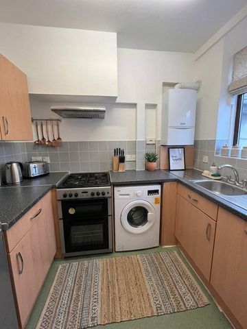 Room in a Shared Flat, Poynders Gardens, SW4 - Photo 4