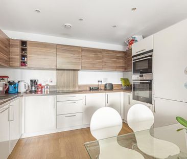 2 bedroom flat to rent - Photo 4