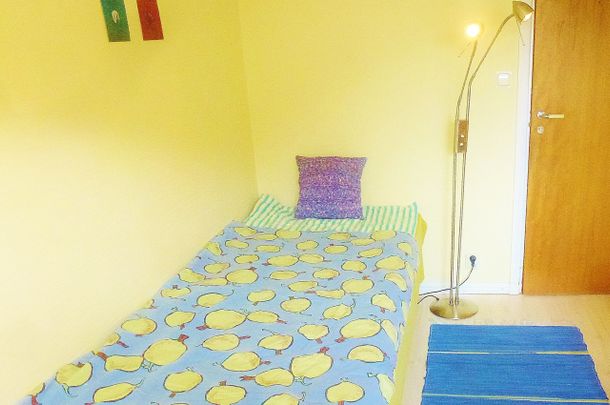 Möblerat rum på väster - Photo 1