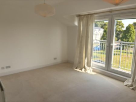 4 bedroom townhouse to rent - Photo 3