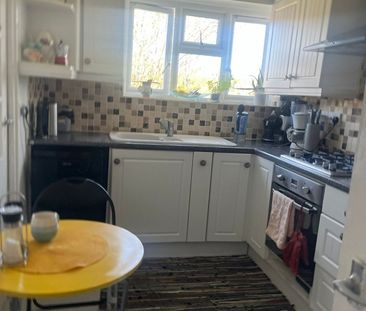 Room in a Shared Flat, Tivendale, N8 - Photo 6