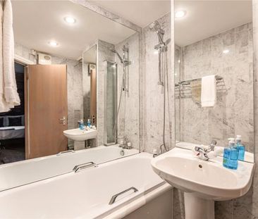 2 bedroom flat to rent - Photo 5