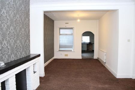 4 bedroom terraced house to rent - Photo 2