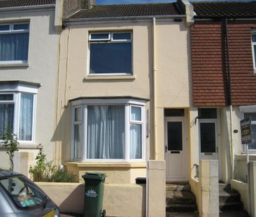 3 bedroom terraced house to rent - Photo 4