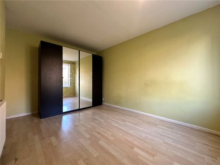 16, Woodsley Green, Leeds, West Yorkshire, LS6 1SD - Photo 3