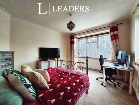 2 bedroom bungalow to rent North Crescent, SS2 - Photo 5