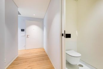 2 Bedroom Apartment with a view, Largo do Rato, Lisboa