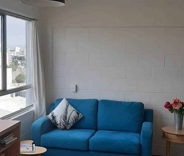 Bright, light, and cosy fourth floor apartment - Photo 4