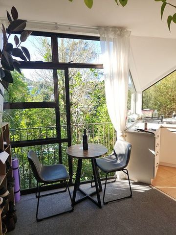 Private 1 bedroom Unit with Pool in Castor Bay - Photo 3
