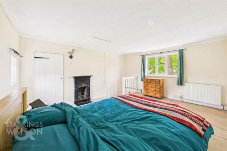 2 bedroom end of terrace house to rent - Photo 4