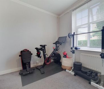 3 bedroom apartment to rent - Photo 3