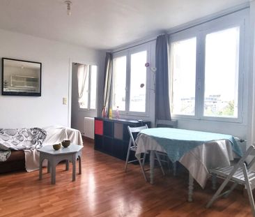 Appartement de type 2 pièces proche fac de droit - Photo 6