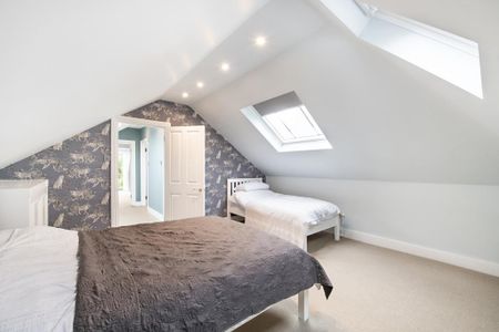 4 bedroom detached house to rent - Photo 4