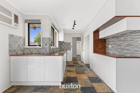 13 Doris Court, Springvale South VIC 3172 - House For Rent | Domain - Photo 5