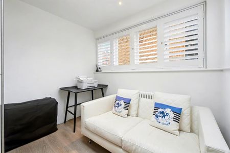 6 bedroom detached house to rent - Photo 4