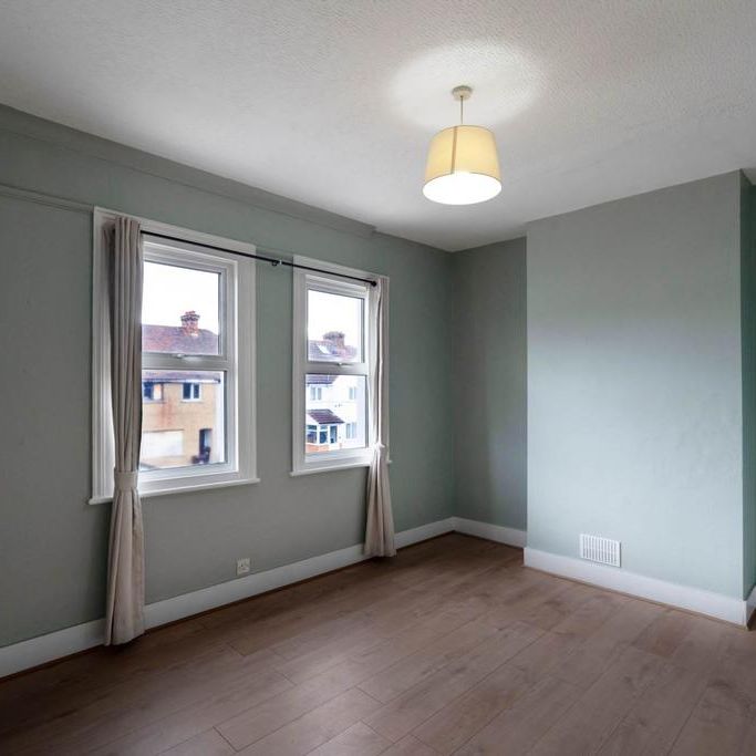 3 bedroom semi-detached house to rent - Photo 1