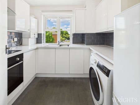 1 bedroom Maisonette - Lincoln Close, Welwyn Garden City - Photo 3