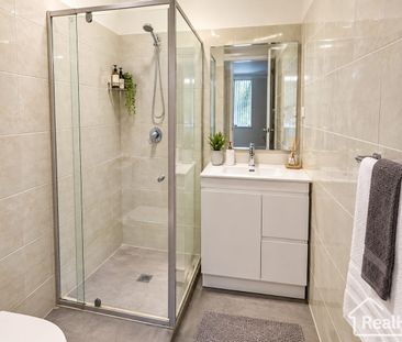 3 Bedrooms House Available For Rent in Seven Hills - Photo 2