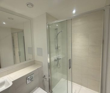 Lismore Boulevard, LONDON - Photo 5