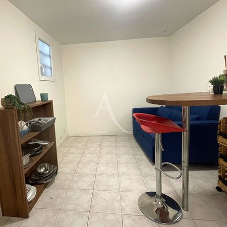 Location Appartement 1 pièce 11m² ANGERS 49000 - Photo 4
