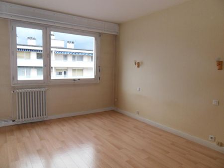 Location Appartement 3 pièces 75m² AIX LES BAINS 73100 - Photo 2