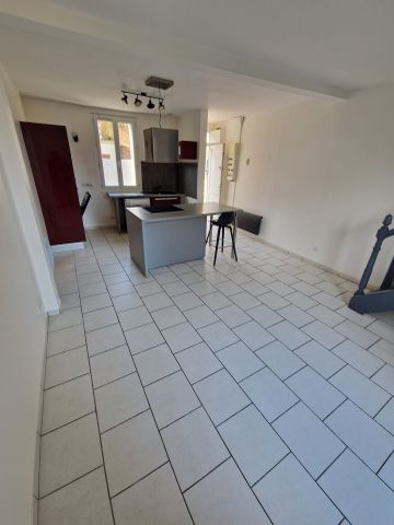 Location Maison 5 pièces 71m² FECAMP 76400 - Photo 3