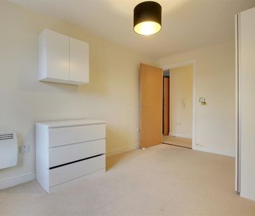 Ovaltine Drive, Kings Langley - Photo 4