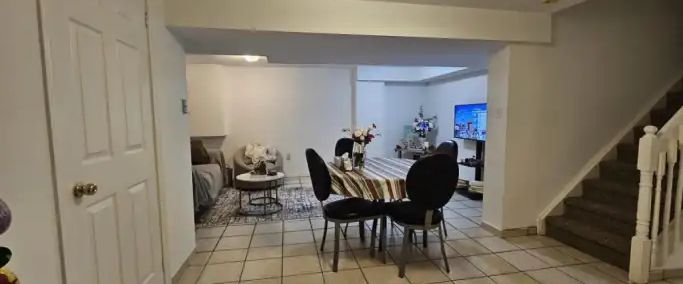 LOWER - 112 TRAFALGAR SQUARE | LOWER - 112 TRAFALGAR SQUARE, Vaughan - Photo 1