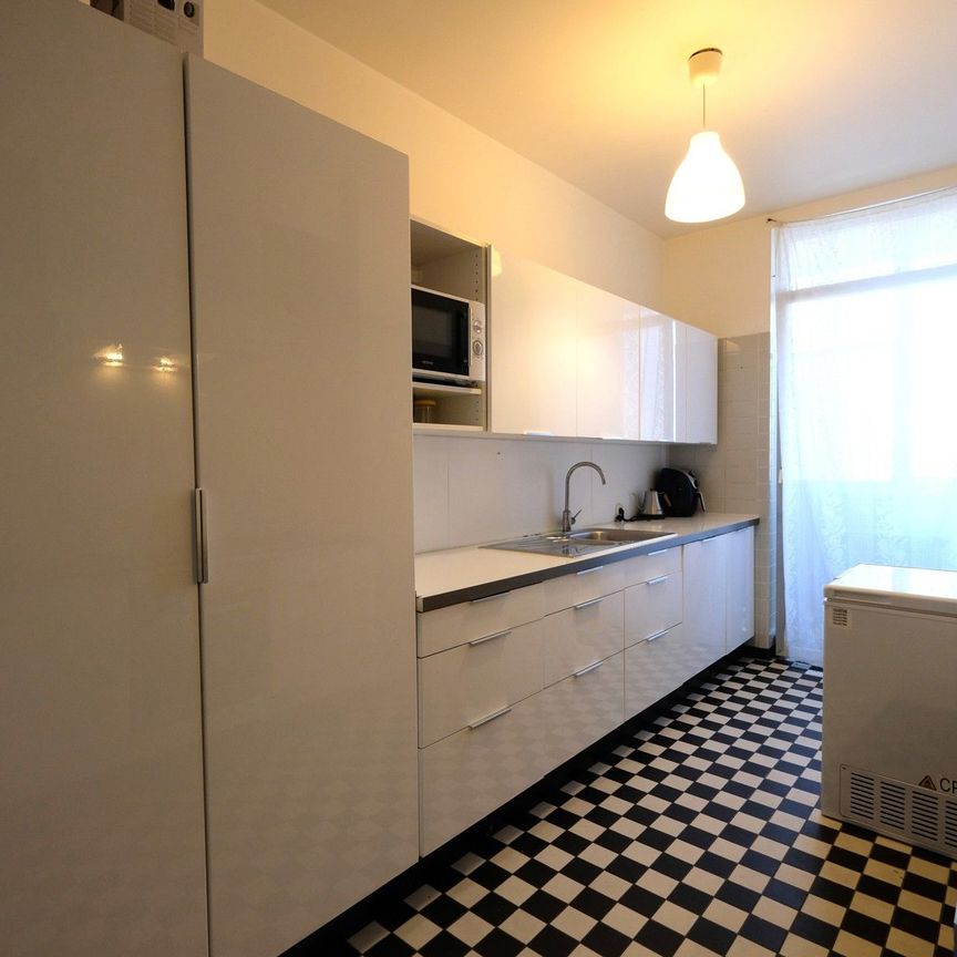Groot appartement op uitstekende locatie - Photo 1