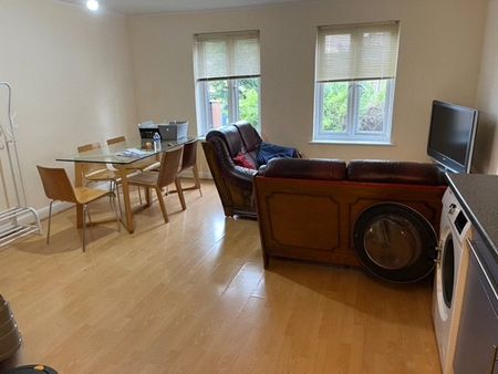 Macleod Street, London, SE17 3HB - Photo 3