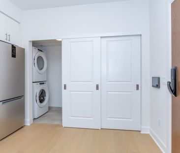 For Lease - 3240 William Coltson Avenue Unit# 1110, Oakville, Ontario - Photo 2