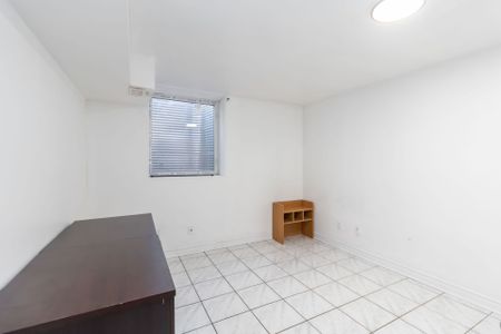 For Lease - 3073 Ireson Court Unit# Bsmnt, Mississauga, Ontario - Photo 2