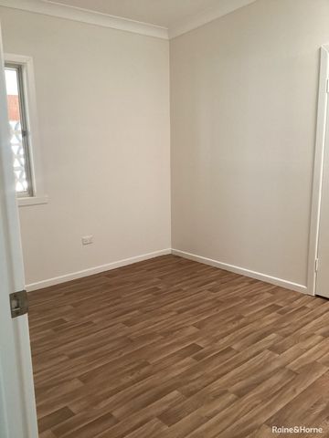 Easy Coastal Living in the Heart of Torquay - Photo 3