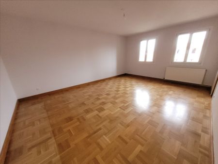 Location Appartement 3 pièces 73m² - Photo 2