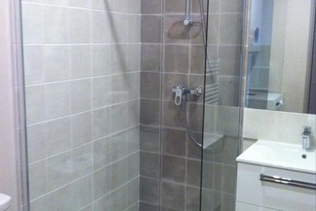 Studio meublé en centre ville - Photo 4
