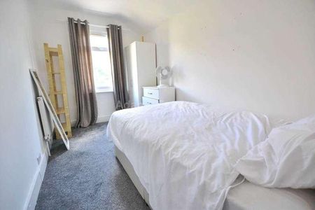 Brighton Road, Reading, RG6 - Photo 4