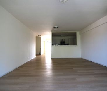 Ruim standingvol appartement in het centrum - Photo 2