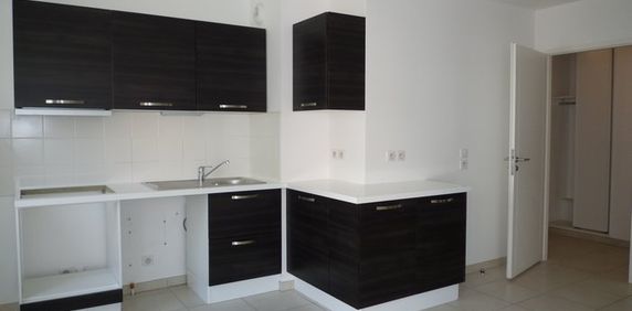 T3 recent meublé avec garage - Photo 2