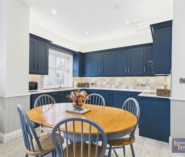 1 The Old Bank Building, 1 Great Georges Street, Warrenpoint, Newry... - Photo 5