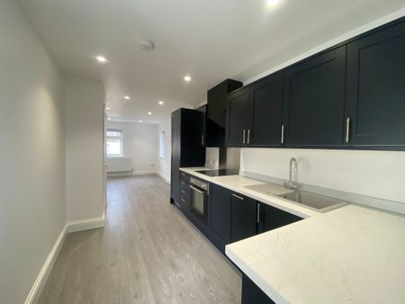 St. Josephs Road, Aldershot, Aldershot, GU12 - Photo 5