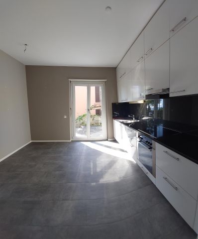 ampio appartamento 4,5 locali con splendida vista lago - Foto 2