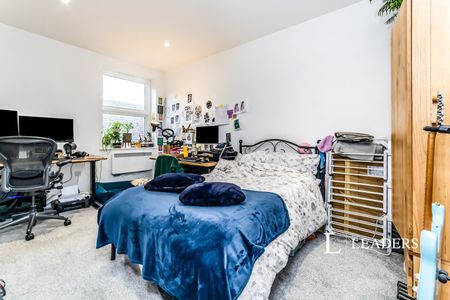 2 bedroom apartment to rent High Street, Sevenoaks, Kent, TN13 - Photo 4