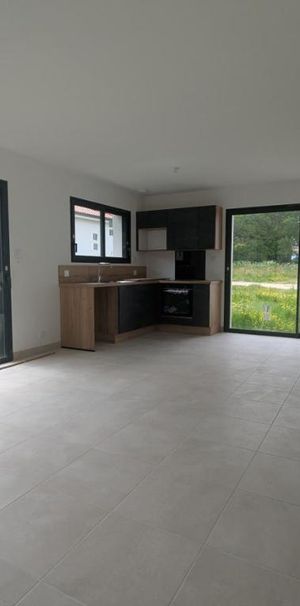 Quartier du Menhir, maison neuve à louer - Photo 1