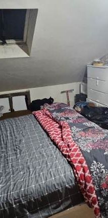 Room in a Shared House, Compton Avenue, E6 - Photo 1