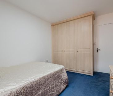 4 bedroom flat to rent - Photo 3