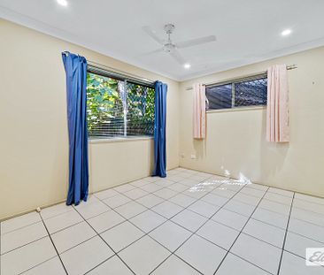 6 Sheridan Crescent - Photo 1