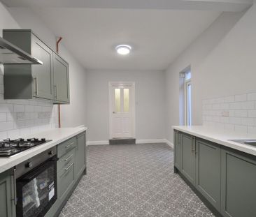 3 bedroom terraced house to rent - Photo 6