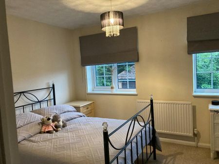 2 bedroom terraced house to rent - Photo 4